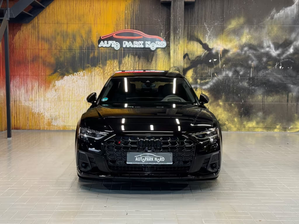 Audi S8