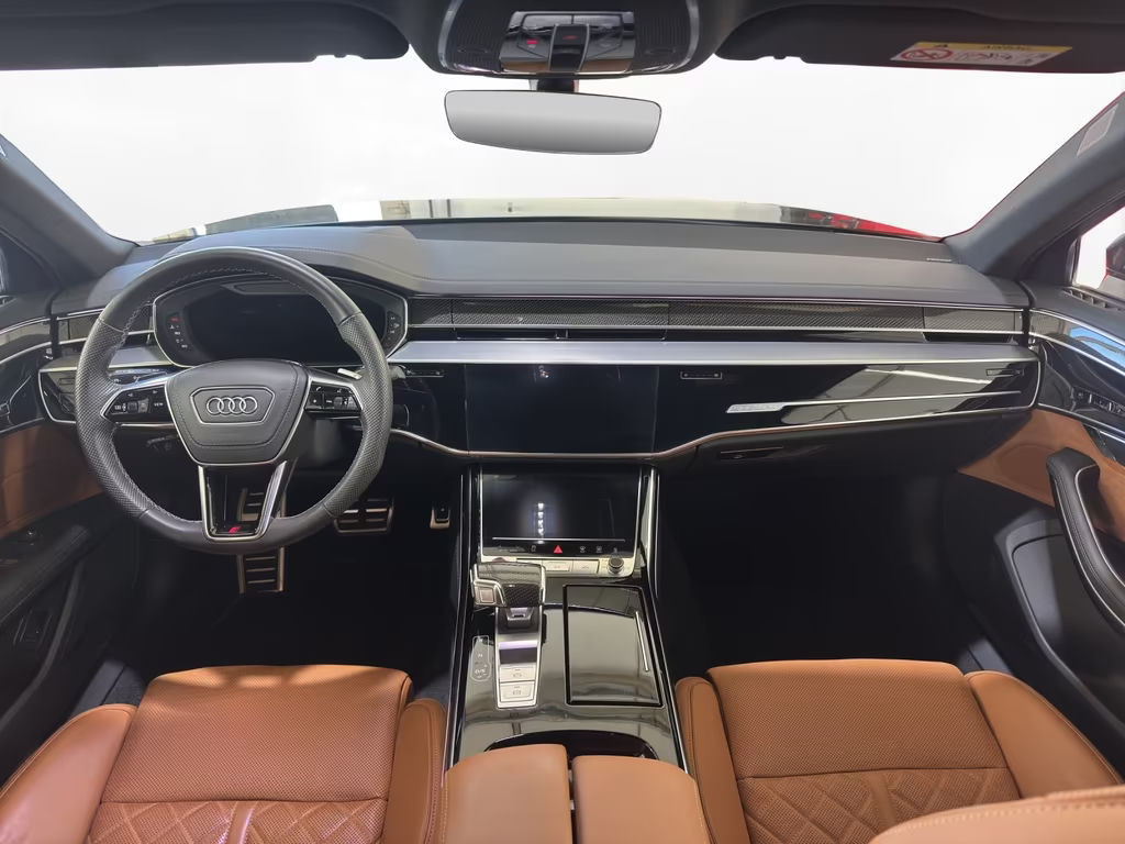 Audi S8