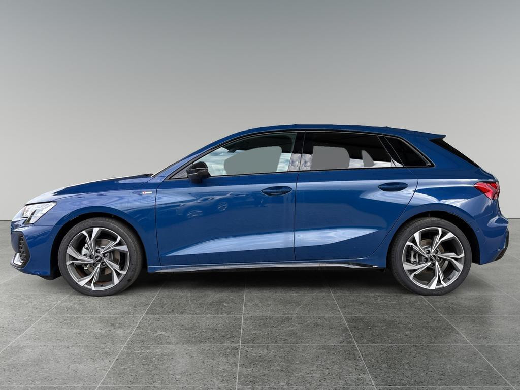Audi A3 Sportback Sedan S-Line 35 TFSI