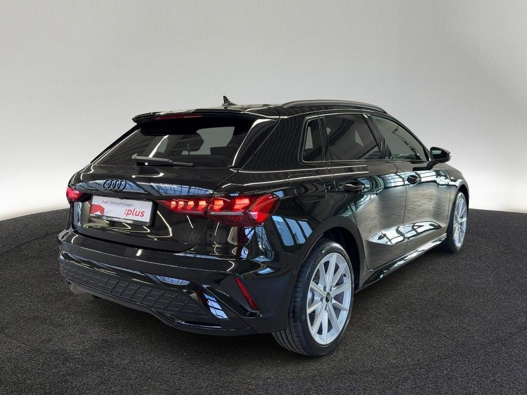 Audi A3 Sportback Sedan S-Line S-Tronic Hybride