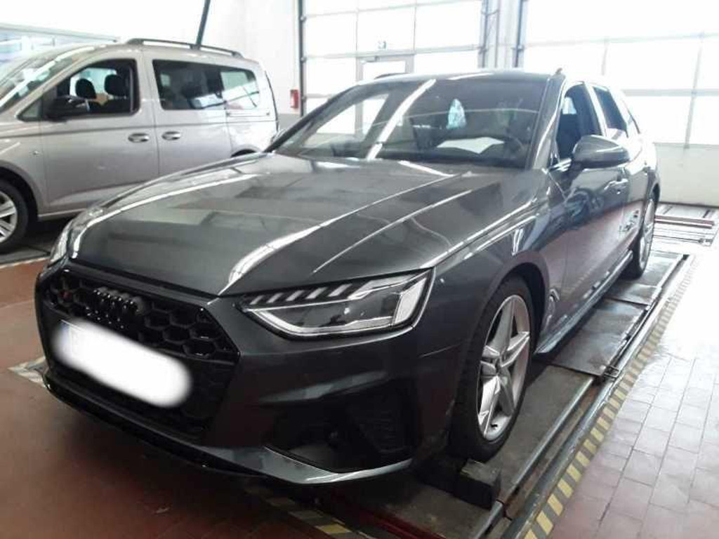 Audi S4