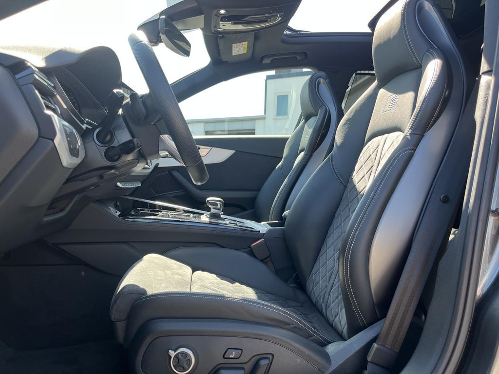 Audi S4