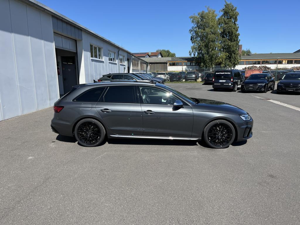 Audi S4