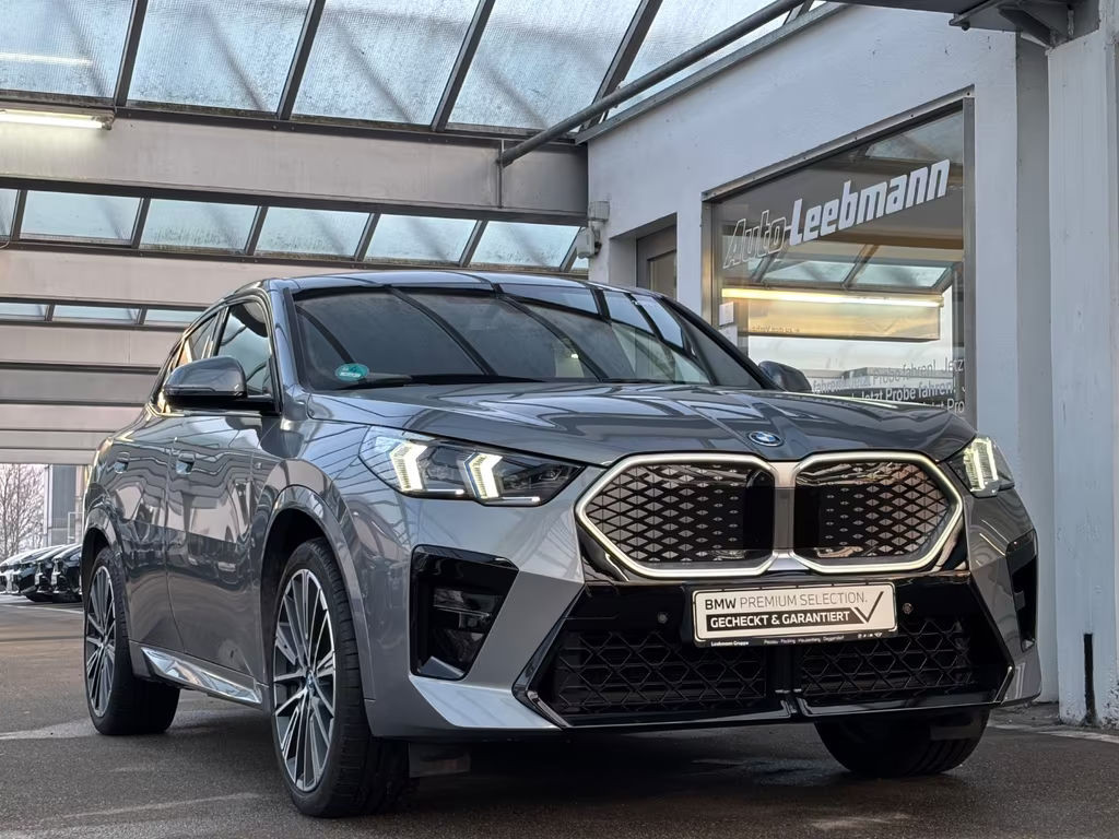 BMW iX2