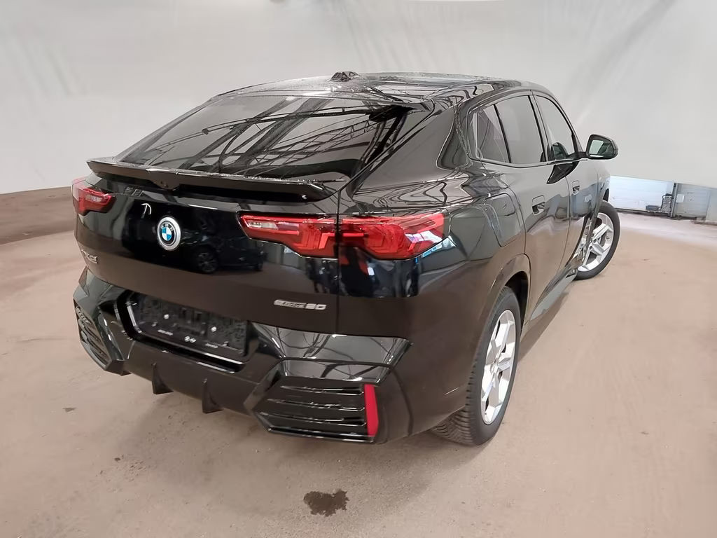 BMW iX2