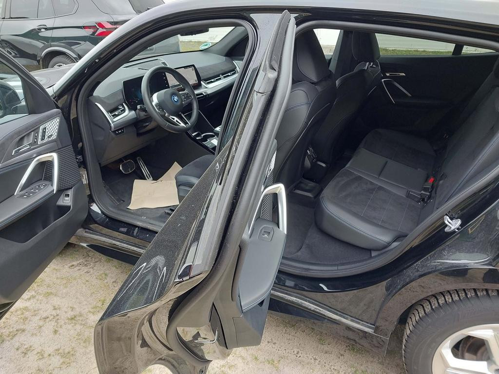 BMW iX2