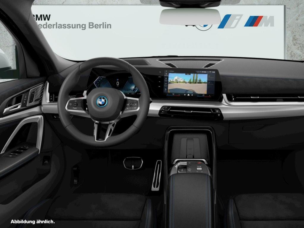 BMW iX2