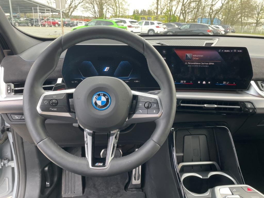 BMW iX2