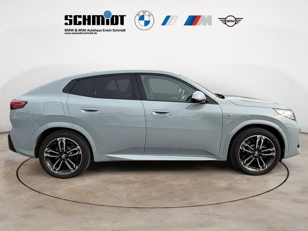 BMW iX2