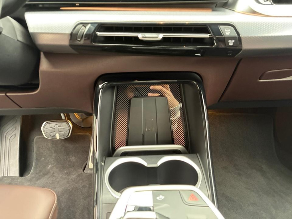 BMW iX2