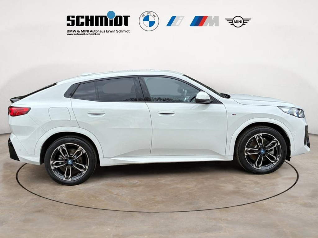 BMW iX2