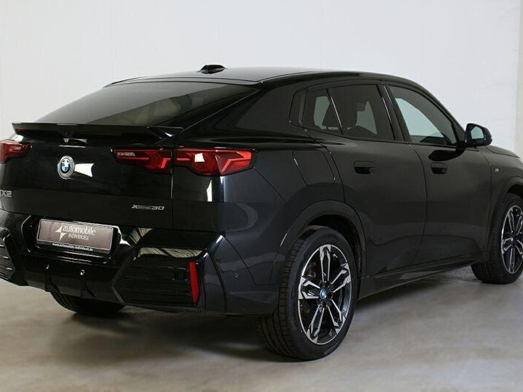 BMW iX2