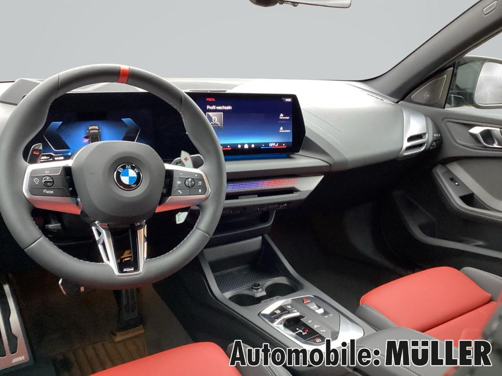 BMW M235