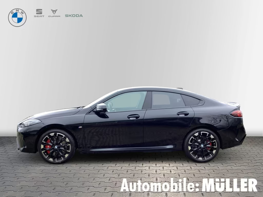 BMW M235