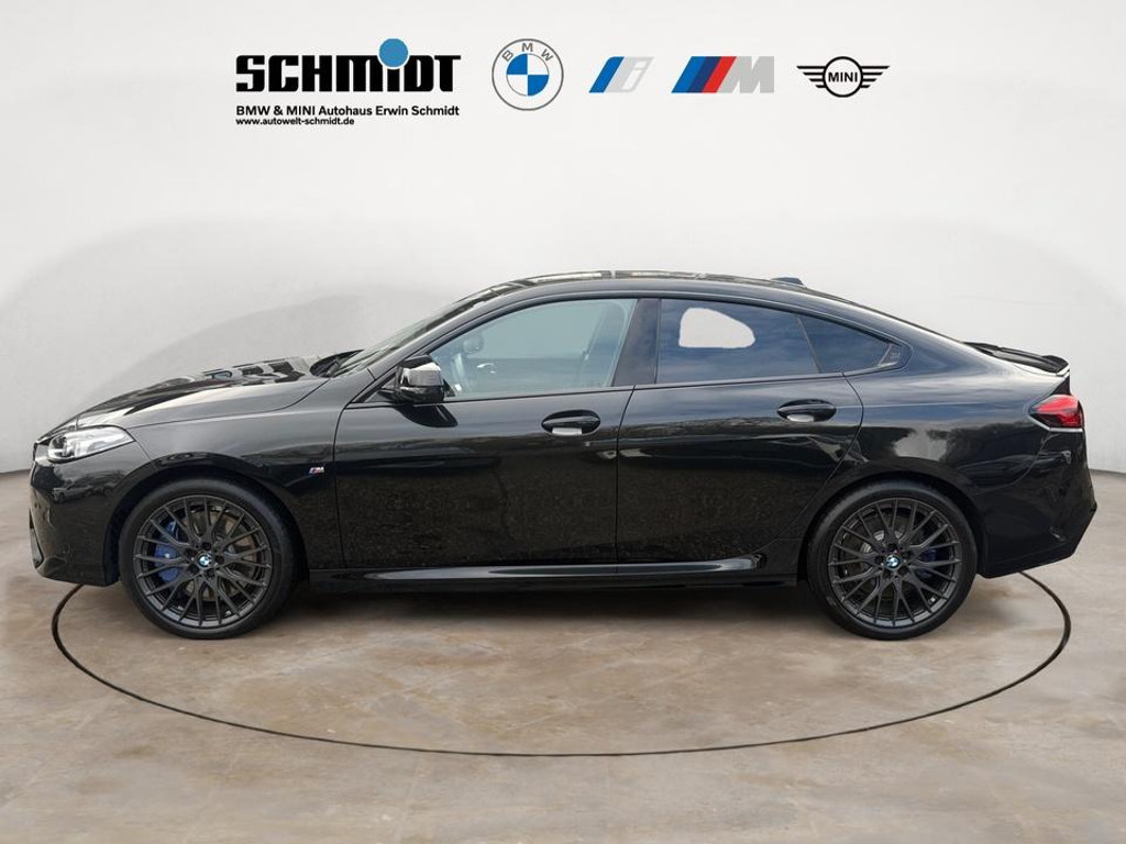 BMW M235