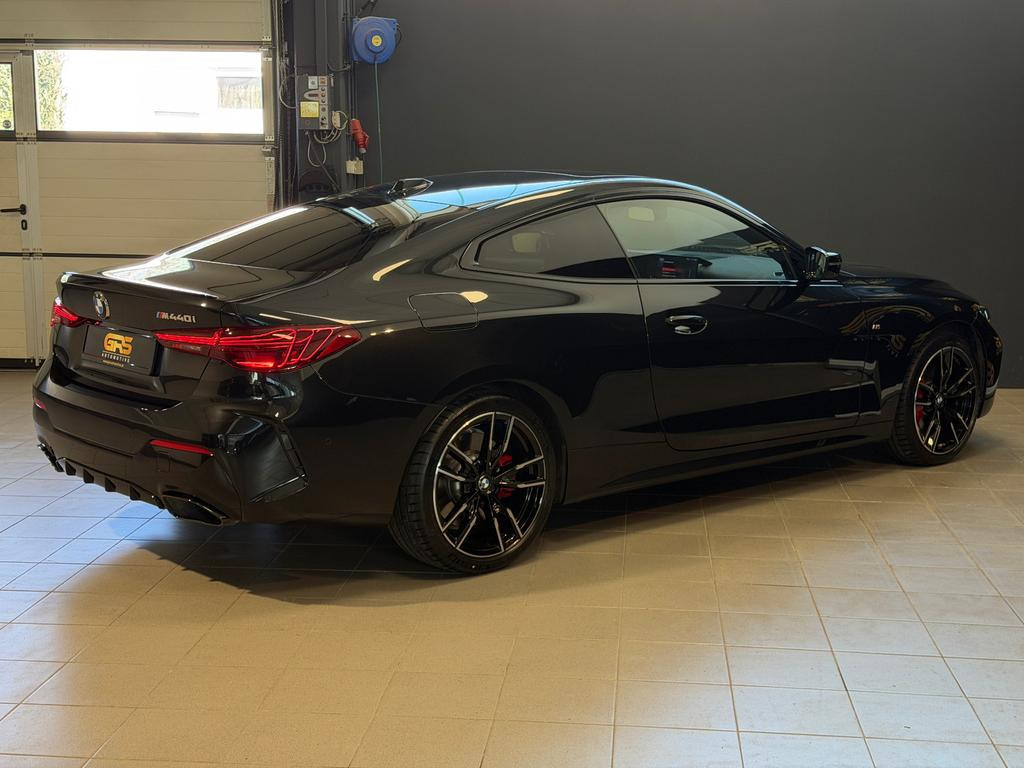 BMW M440