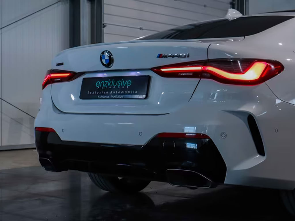 BMW M440