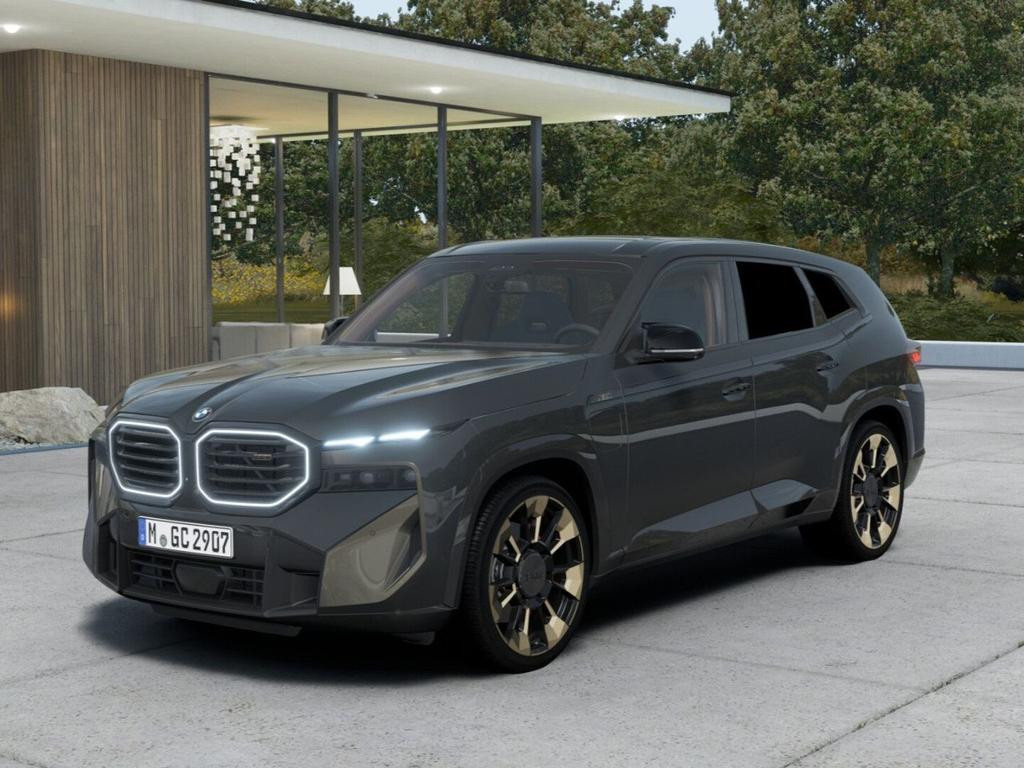 BMW XM