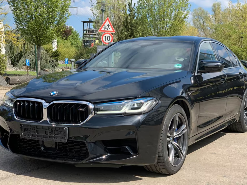 BMW M5 Sedan