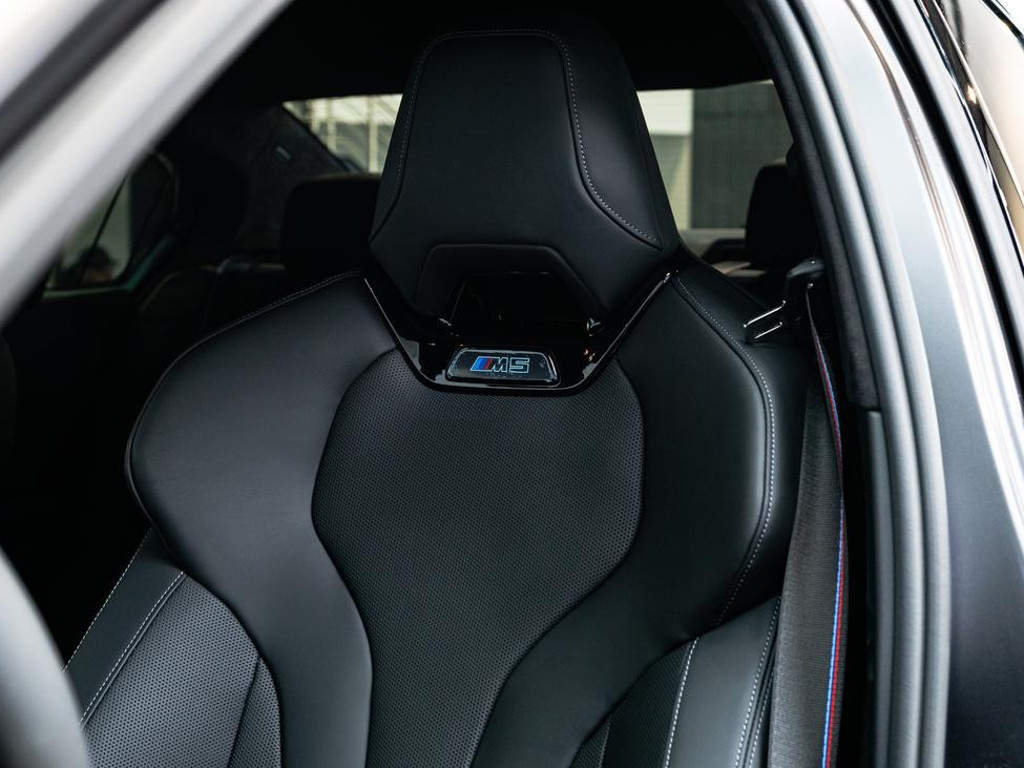 BMW M5