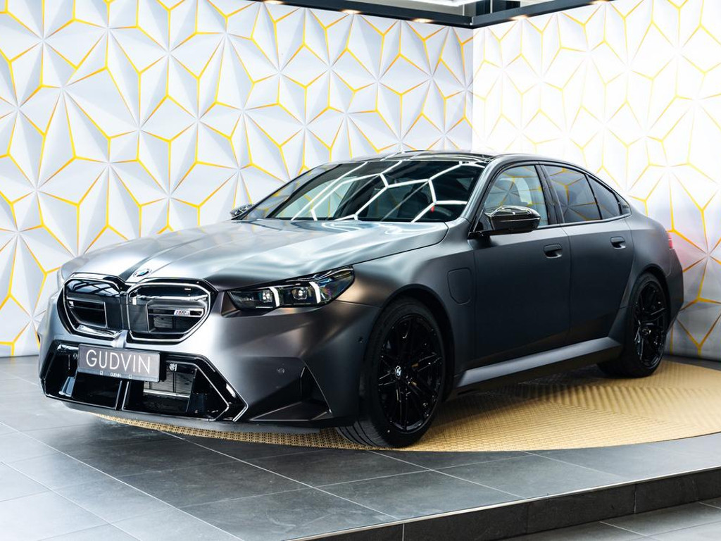 BMW M5