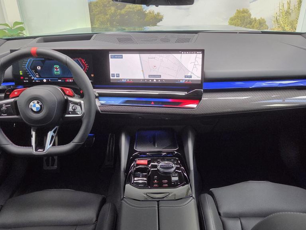 BMW M5 Sedan