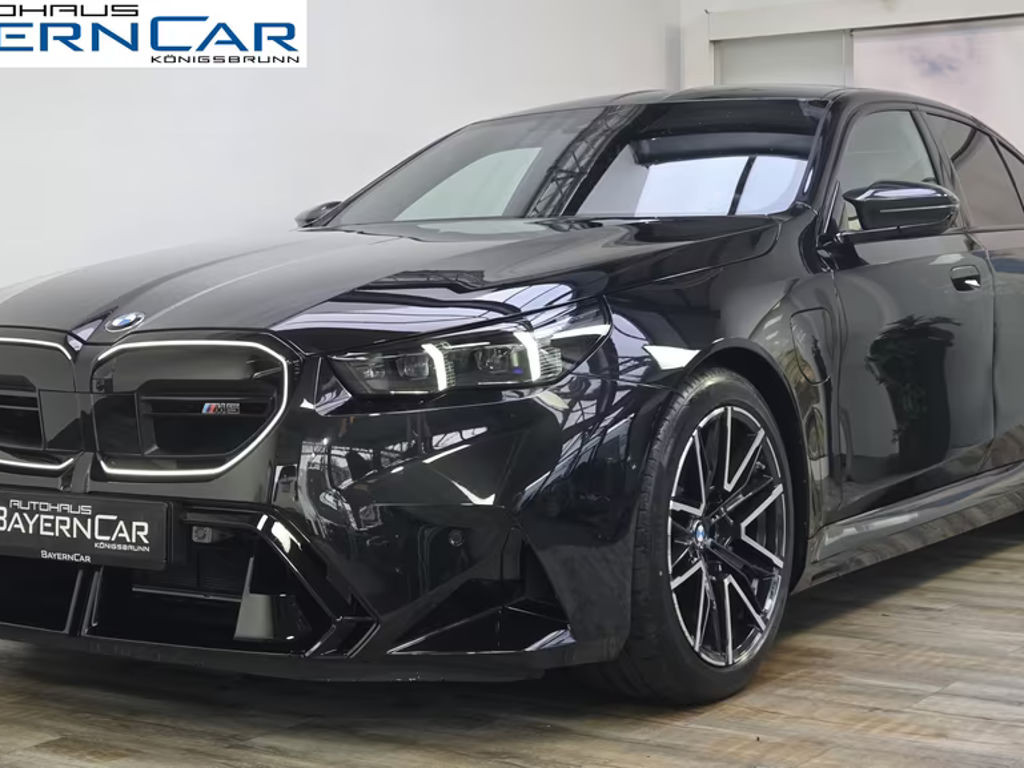 BMW M5 Sedan