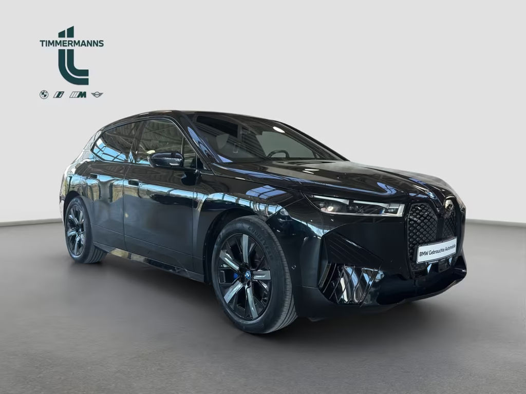 BMW iX