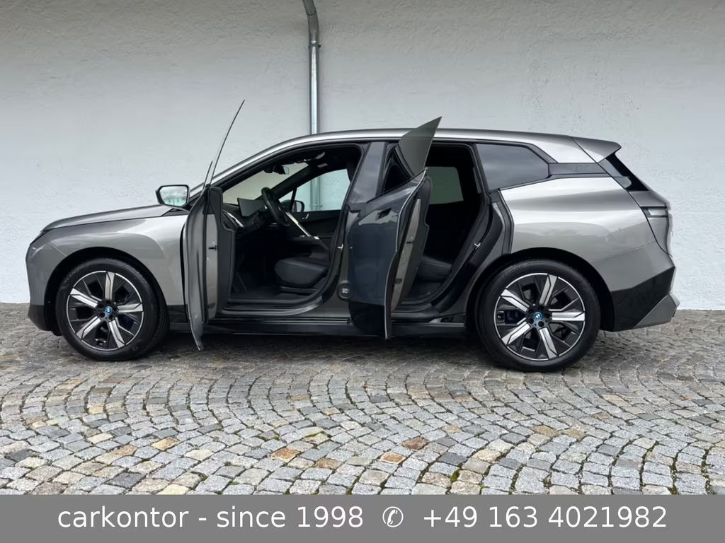 BMW iX xDrive