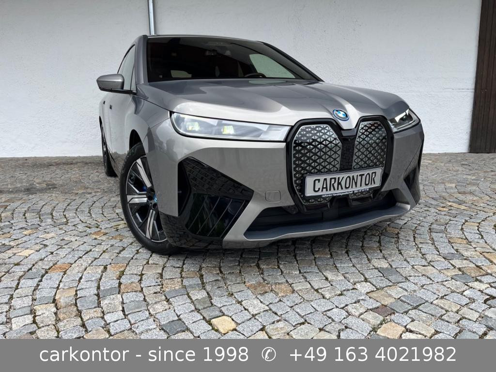 BMW iX