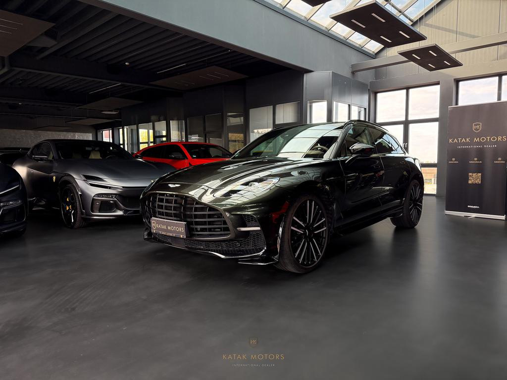 Aston Martin DBX