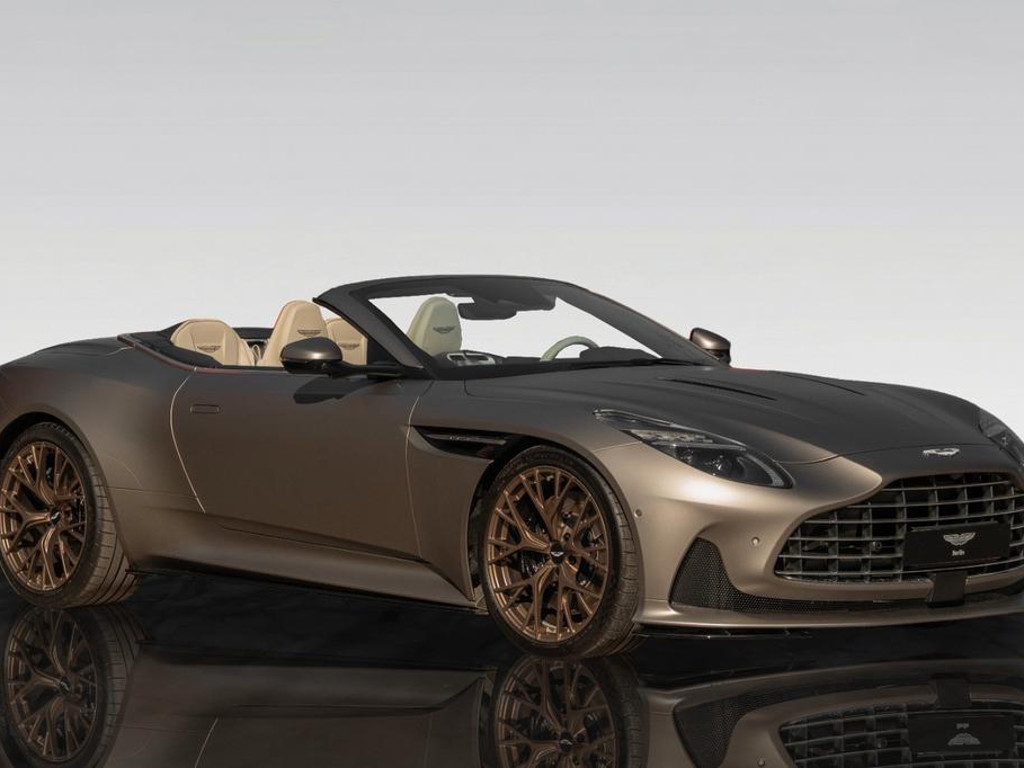 Aston Martin DB12