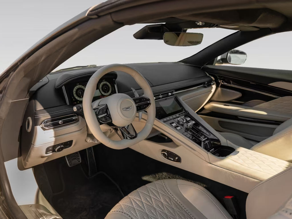 Aston Martin DB12