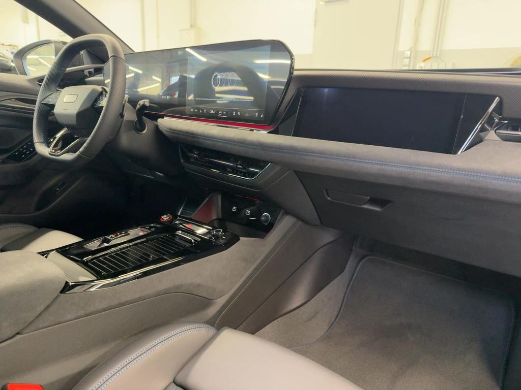 Audi S6 e-tron