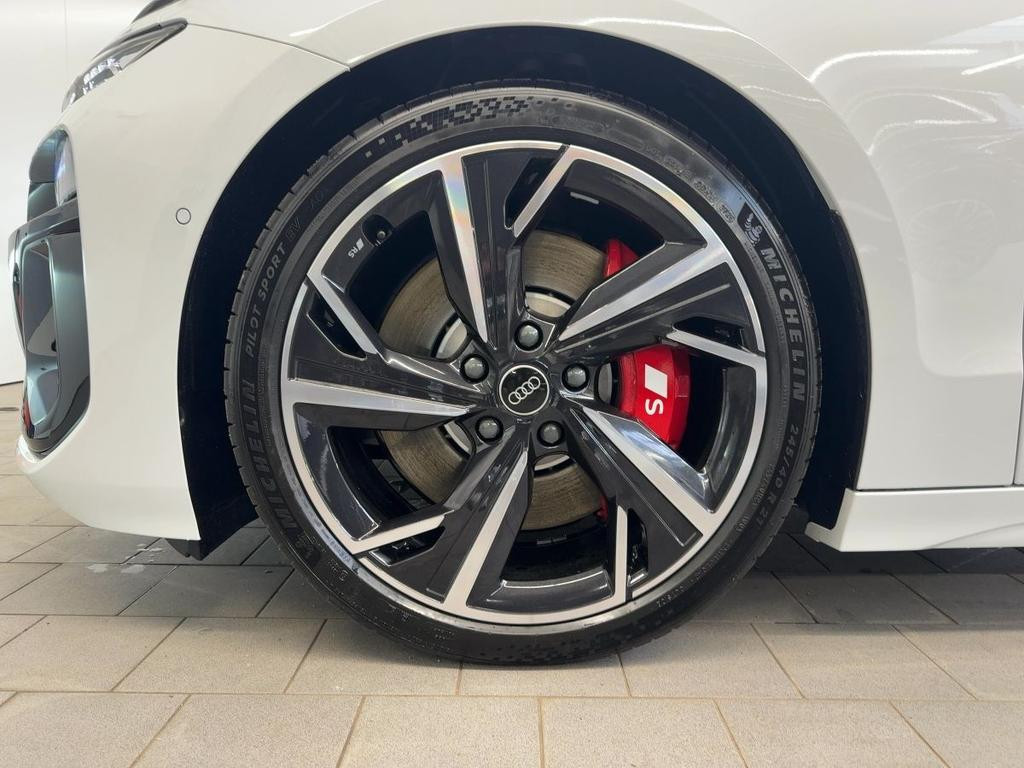 Audi S6 e-tron