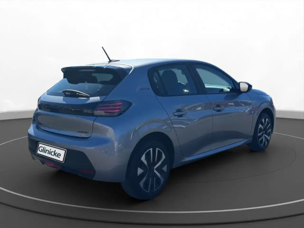 Peugeot e-208