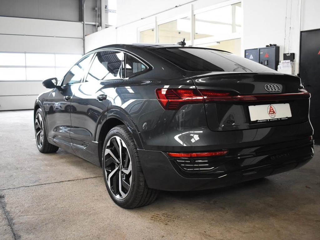 Audi Q8 e-tron
