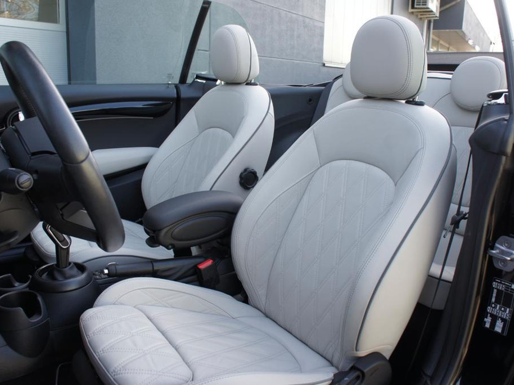 Mini Cooper Cabrio