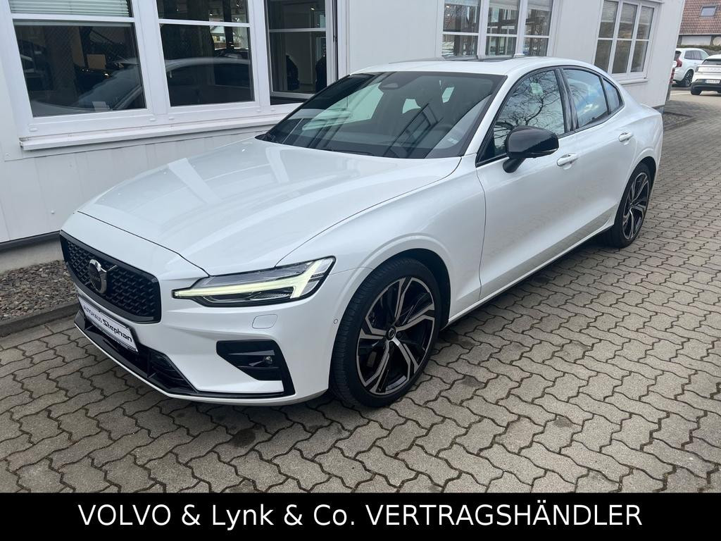 Volvo S60 AWD Ultimate Dark