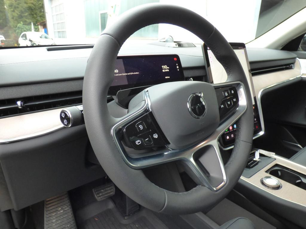 Volvo EX90