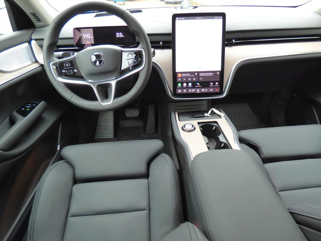 Volvo EX90