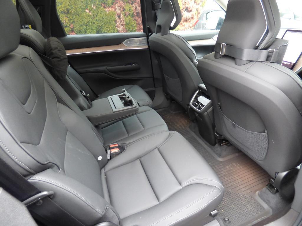 Volvo EX90