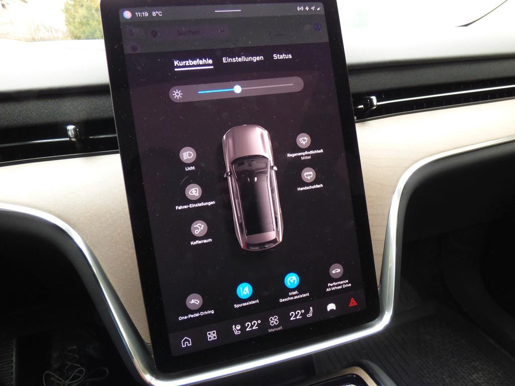 Volvo EX90