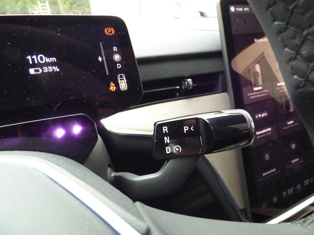 Volvo EX90