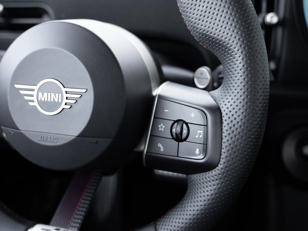 Mini John Cooper Works Cabrio