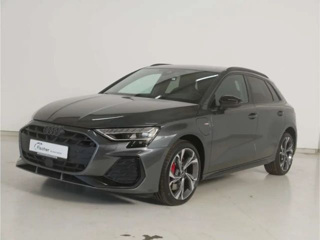 Audi A3 Sportback Sedan S-Line Hybride 45 TFSI