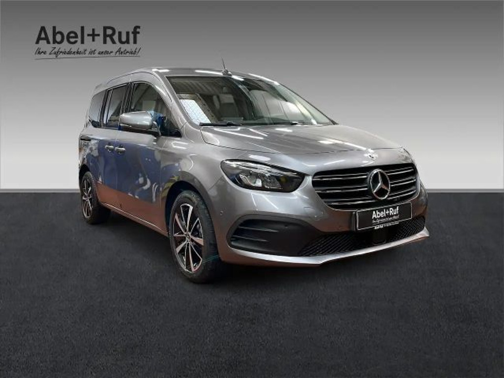 Mercedes-Benz T 180