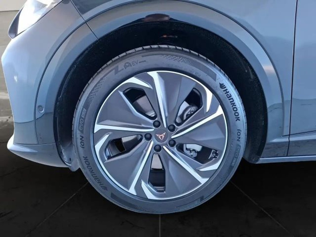 Cupra Tavascan