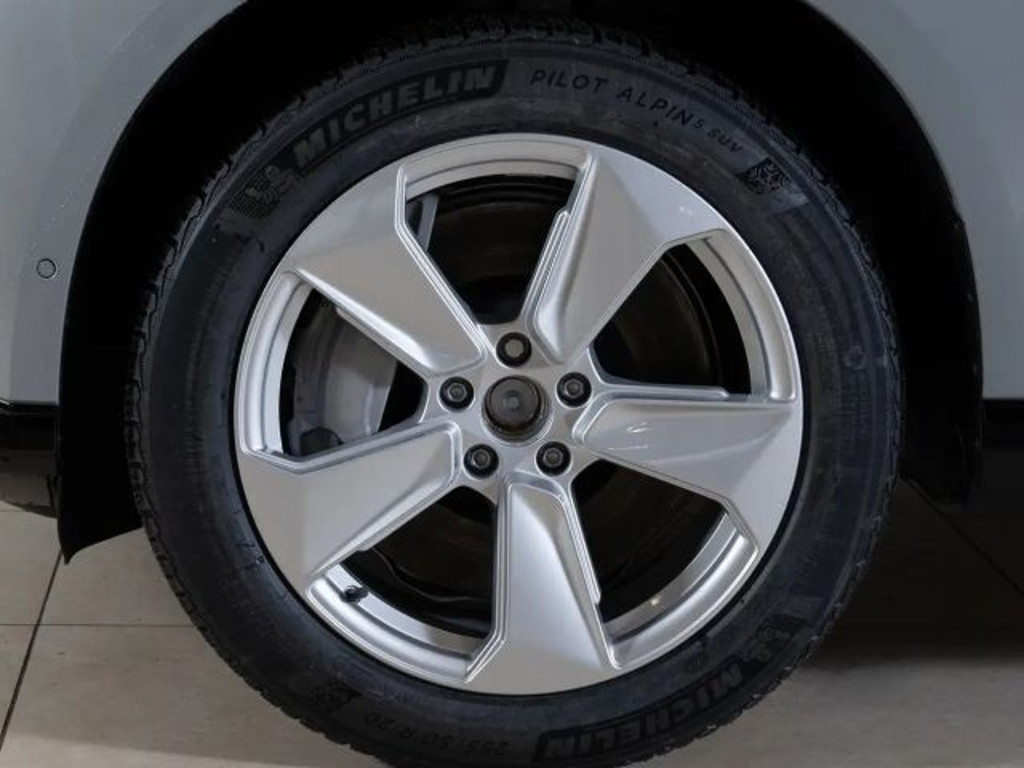 Volvo EX90