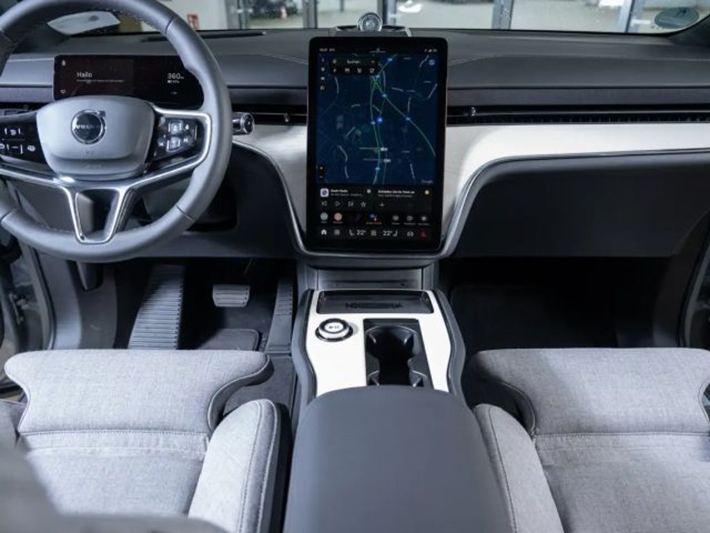 Volvo EX90